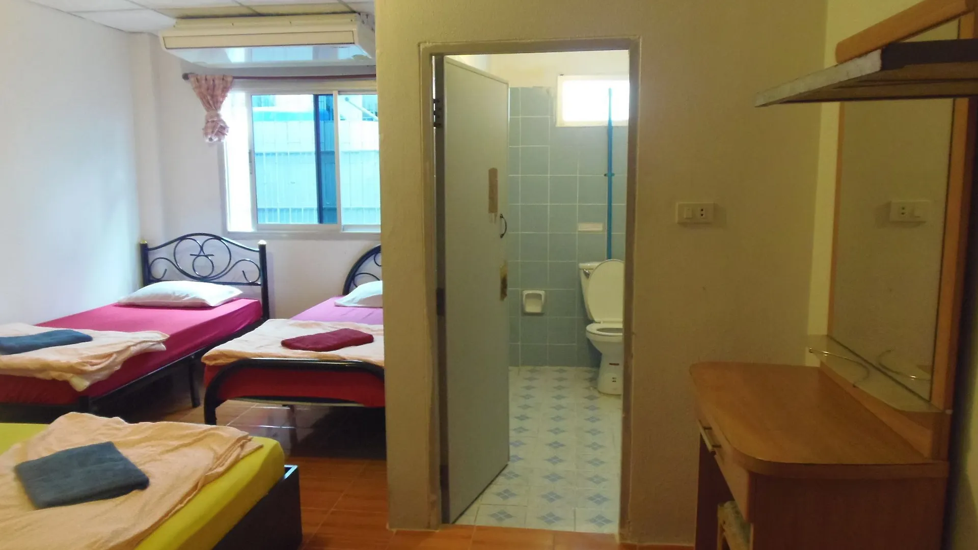 Banthai P.P. Hotel Phi Phi 2*,  Thailand